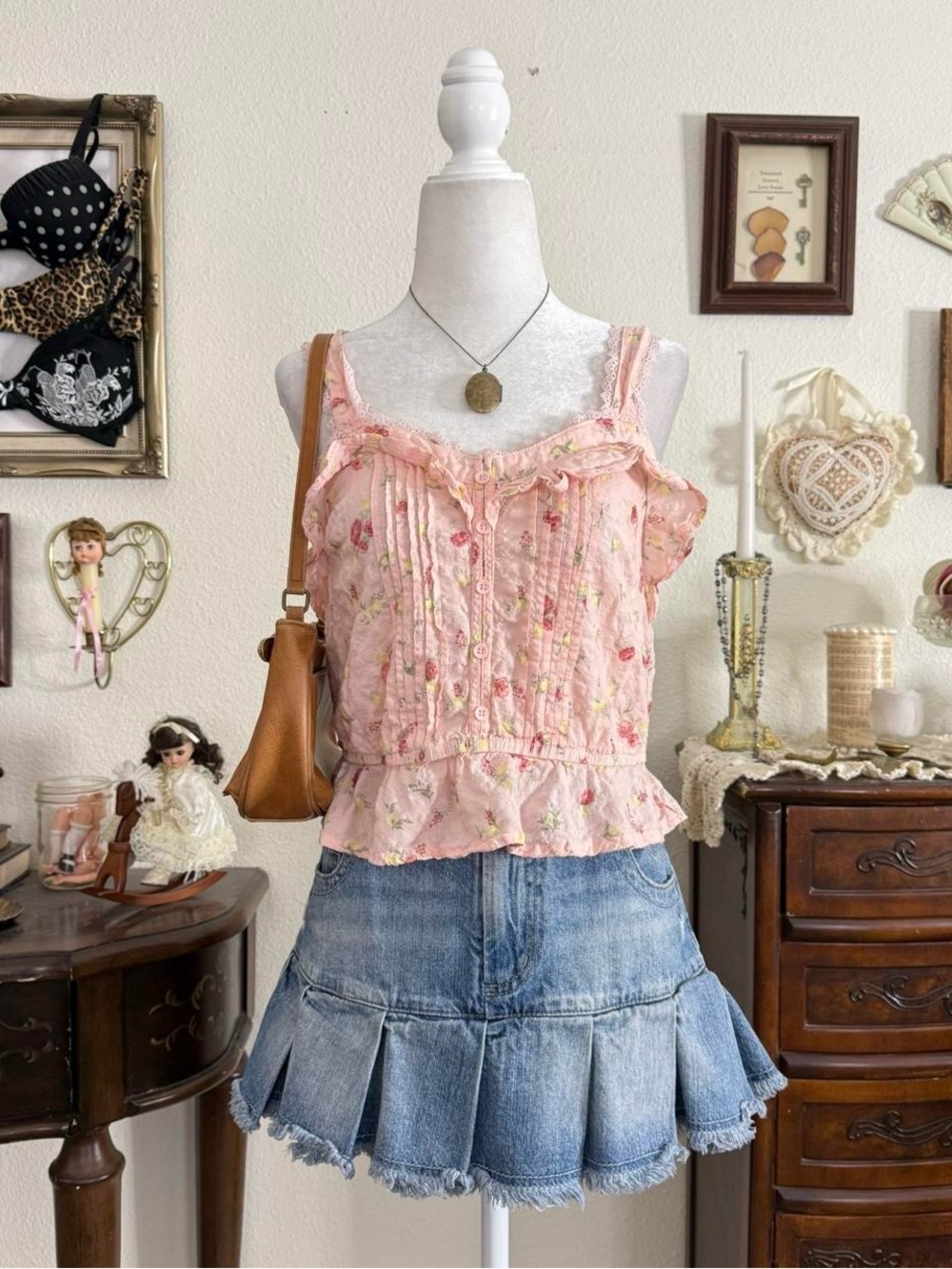 Modern dainty coquette fairy pink floral cropped blouse w lace trim